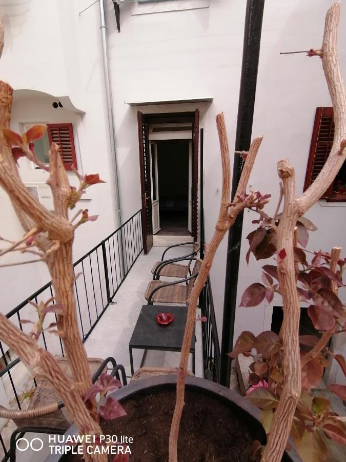 Rubi Apartment ไพราน ภายนอก รูปภาพ